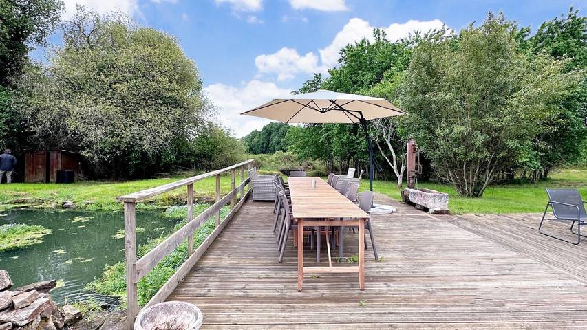 Gîte pour 12 personnes, avec terrasse ainsi que piscine et jardin, animaux acceptés à Saint-Yrieix-la-Perche - 2