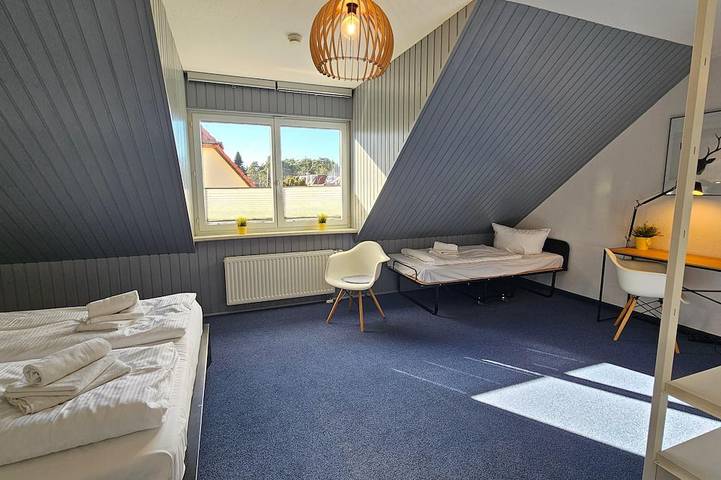 Ganze Wohnung, Ferienwohnung Waldweg, 2 Erw. + 1 Kind, 75m², Balkon, Dachgeschoss in Bad Saarow, Dahme-Seengebiet