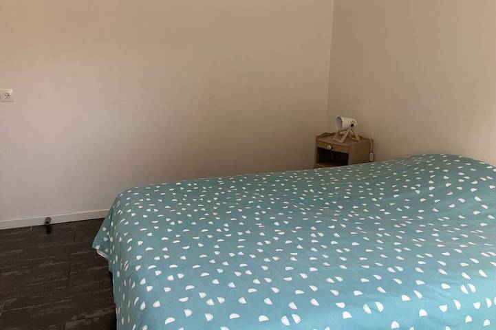 Location de vacances pour 5 personnes, avec Terrasse et Jardin à Mios - 2