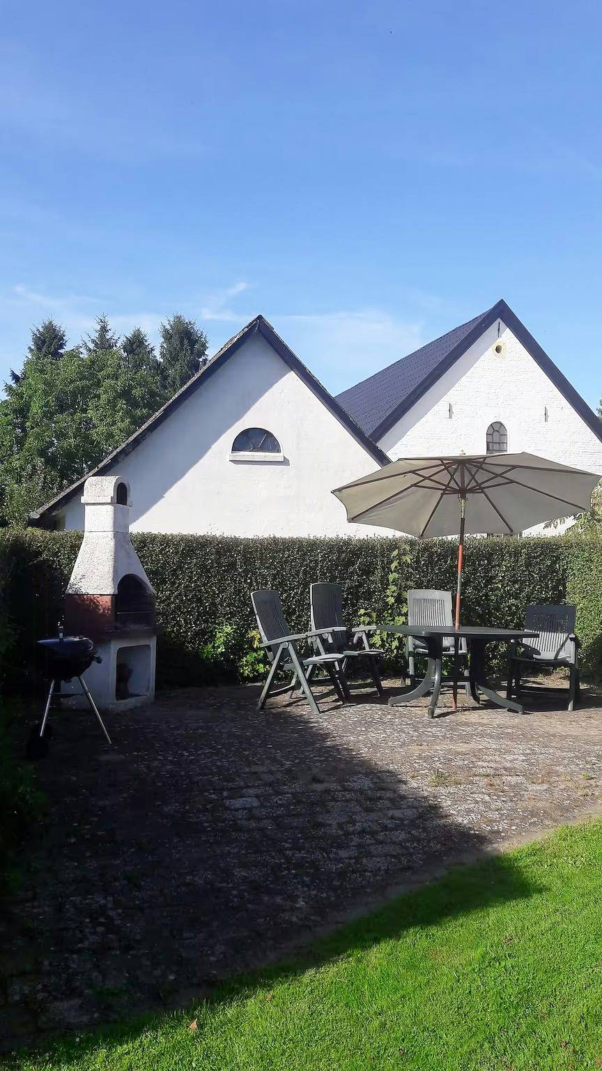 Hel lejlighed, Anneks med sydvendt have nær Præstø in Præstø, Svenske Østersøen