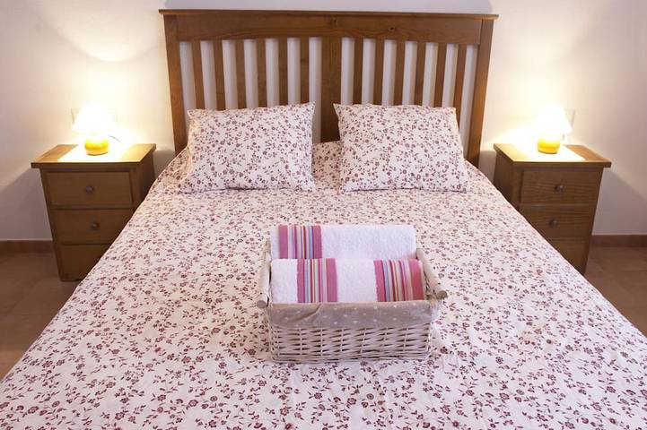 Villa La Noria, 15 People, Gärten, Wifi, Swimmingpool, Petfriendly. in Comares, Cordillera Penibética