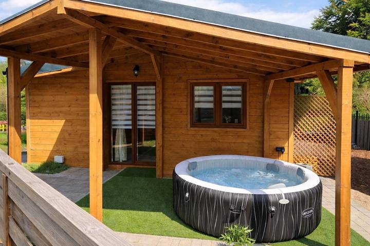 Dom dla 6 osób, z Jacuzzi i Taras oraz Ogród i Widok w Międzybrodzie Bialskie