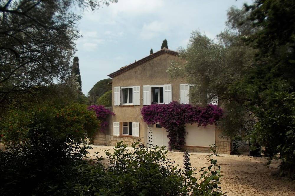 Geheel appartement, Bandol -Appart. minder dan 100 m van het strand. 3 mensen. 8 min van het stadscentrum in Bandol, Toulon regio
