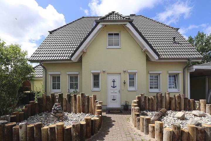 Ferienhaus mit Meerblick für 11 Personen, mit Garten und Terrasse sowie Meerblick und Sauna in Börgerende-Rethwisch