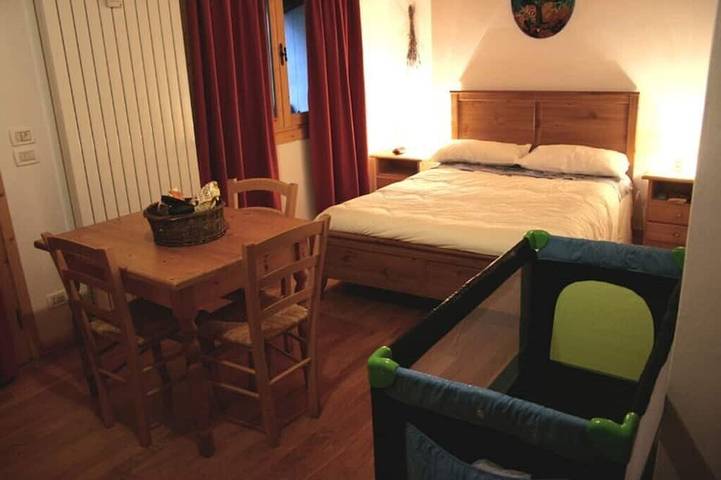 Ganze Wohnung, Alices Haus in den Hügeln des Unesco-Weltkulturerbes in der Nähe der Revine-Seen in Tarzo, Südliche Karnische Alpen
