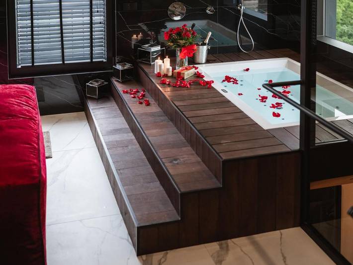 Loft dla 2 osób, z Jacuzzi i Taras w Kraków
