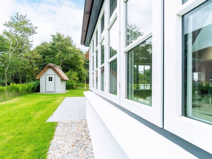 Eugenienhus 1a - "Luxuriöse Ferienhaushälfte Eugenienhus 1a: Ihr Traumurlaub an der Nordsee!" in Nordfriesische Inseln (Schleswig-Holstein) (Schleswig-Holstein), Borgsum