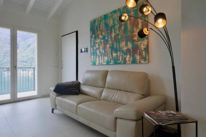 Gîte pour 4 personnes, avec vue sur le lac ainsi que vue et terrasse, animaux acceptés dans Nesso - 4