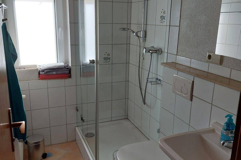 Ganze Wohnung, Ruhige und gemütliche Ferienwohnung mitten im Kraichgau in Östringen, Kraichgau