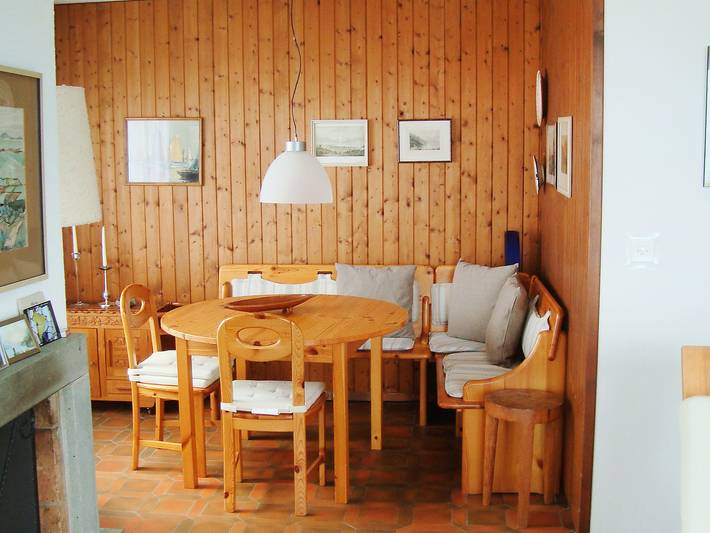 Location de vacances pour 5 personnes, avec terrasse et vue sur le lac ainsi que vue et jardin dans Lac Léman - 3