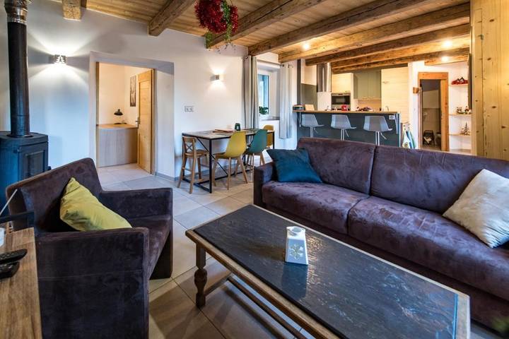 Location de vacances pour 6 personnes, avec jardin et vue à Ugine - 3