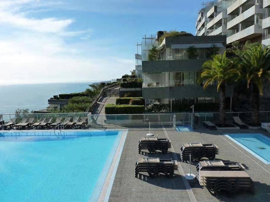 Appartement entier, Apartment with Sea View in Cap-d'Ail, Côte méditerranéenne (France)