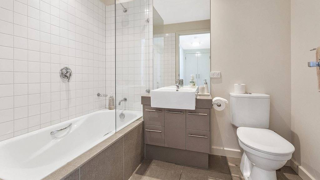 Ganze Wohnung, Point Grey Apartment 13 - Aussicht, Wlan und tierfreundlich! in Lorne, Great Ocean Road