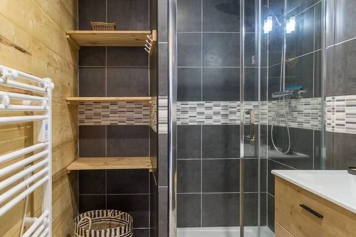 Location de vacances pour 4 personnes dans Station de la Feclaz le Revard - 2