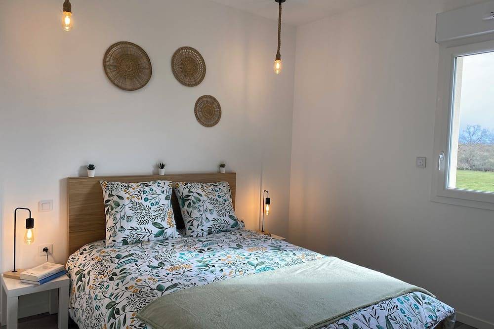 Ganze Wohnung, New 90 m2 Apartment, 50m2 Terrace in Roye, Haute-Saône