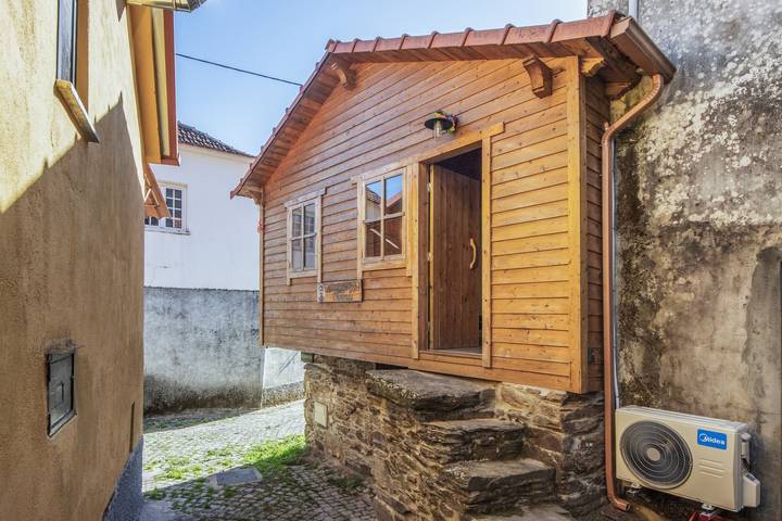 Location de vacances pour 3 personnes dans Castro Daire
