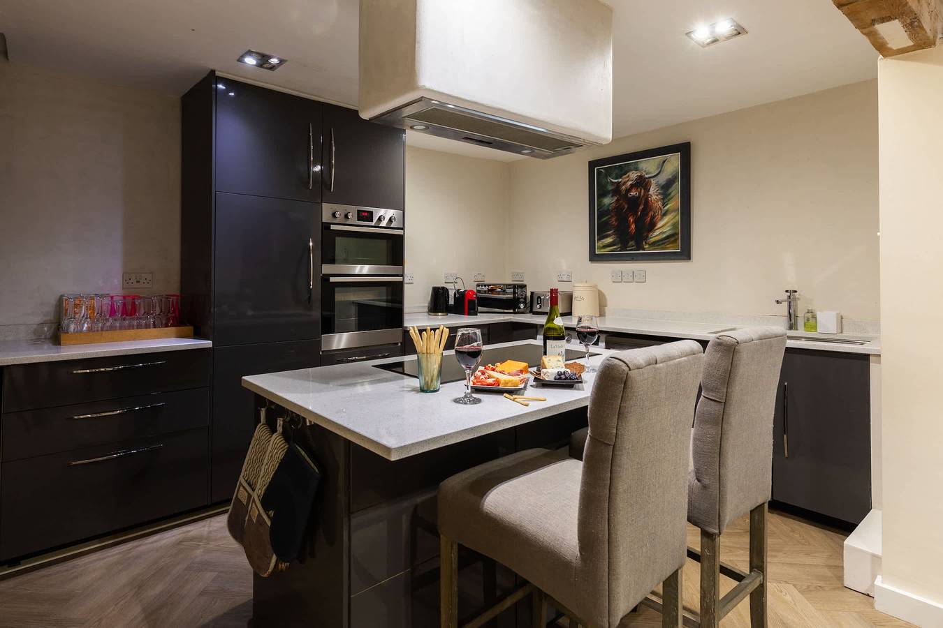 Stylish 4-Bedroom Townhouse in the Heart of Bath in Bath, Bath & North East Somerset