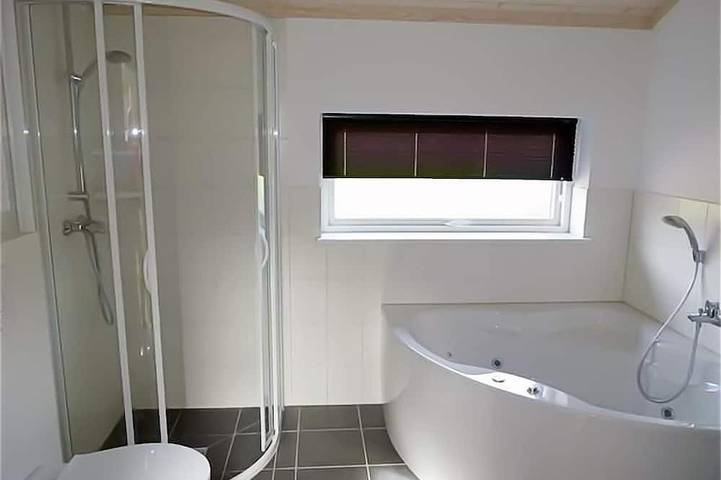 Ferienhaus für 12 Personen, mit Garten und Terrasse sowie Sauna in Großenbrode - 2