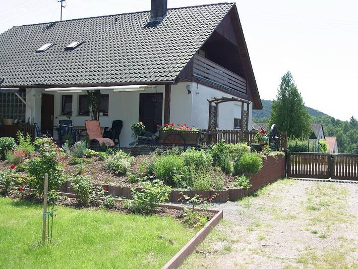 Ferienhaus für 3 Personen, mit Balkon und Terrasse sowie Garten in Gossersweiler-Stein