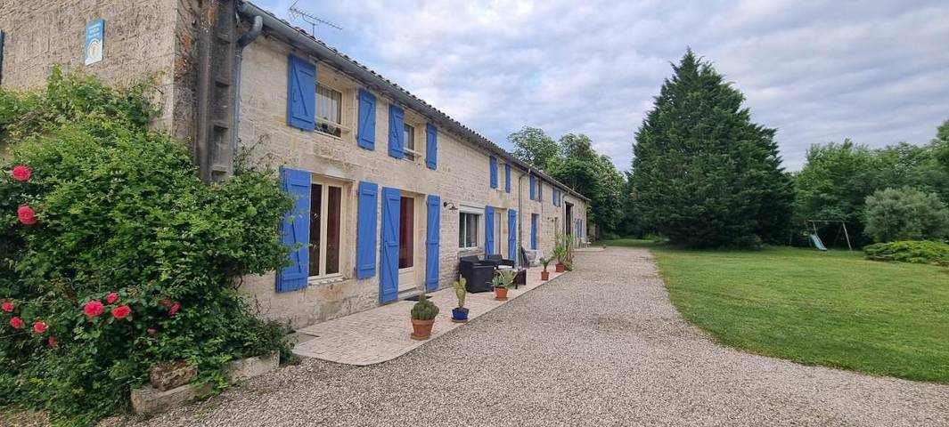 Chambre d’hôte pour 4 personnes, avec jardin ainsi que vue et terrasse au Parc Naturel Régional du Marais poitevin - 2