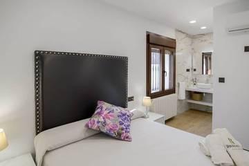 Casa Rural para 20 Personas en Riogordo, Provincia de Málaga, Foto 1