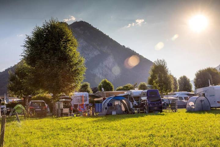 Camping pour 4 personnes, avec vue et piscine ainsi que jardin et sauna, animaux acceptés en Suisse - 4