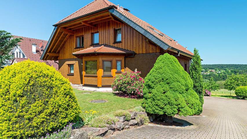 Ferienwohnung für 4 Personen, mit Garten in Schömberg