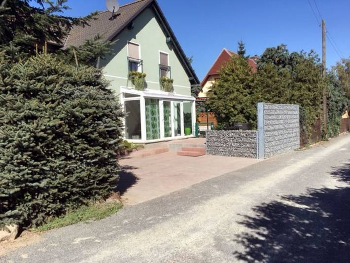 Ferienwohnung für 6 Personen, mit Terrasse und Garten in Wittenberg