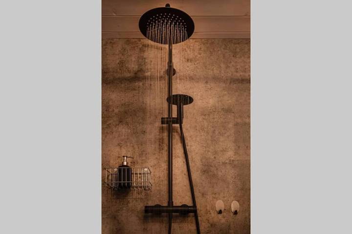 Gîte pour 5 personnes, avec vue sur le lac ainsi que balcon et vue à Malbuisson - 3