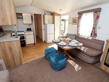 Glamping for 6 People in Felixstowe, Suffolk, Photo 2