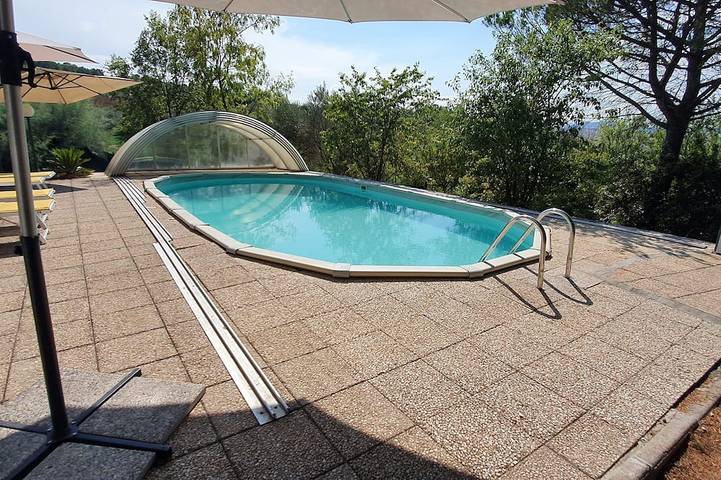 Location de vacances pour 11 personnes, avec Balcon et Jardin à Tavullia