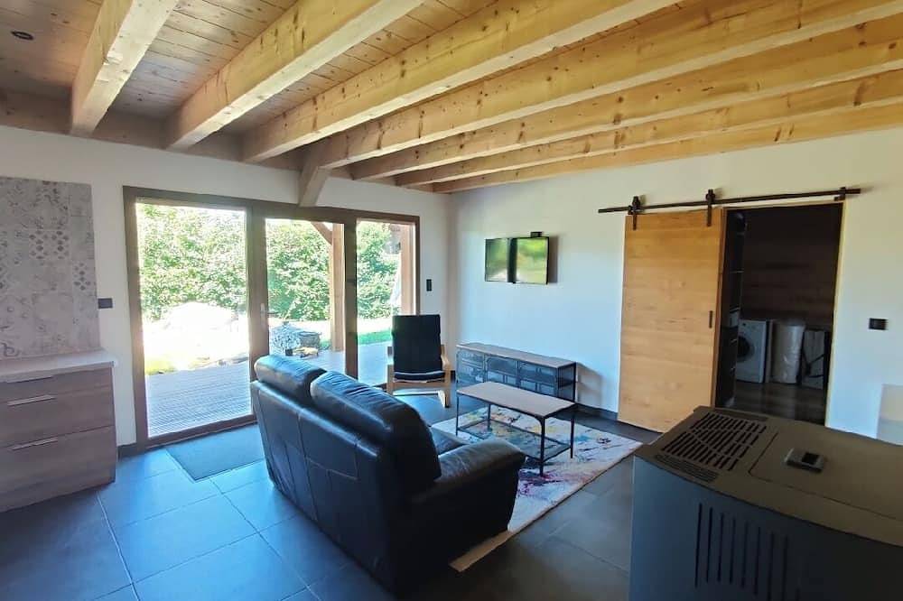 Entire apartment, Svea Lodge - Ideal cottage for families in Thollon-les-Mémises, Thonon-les-Bains region