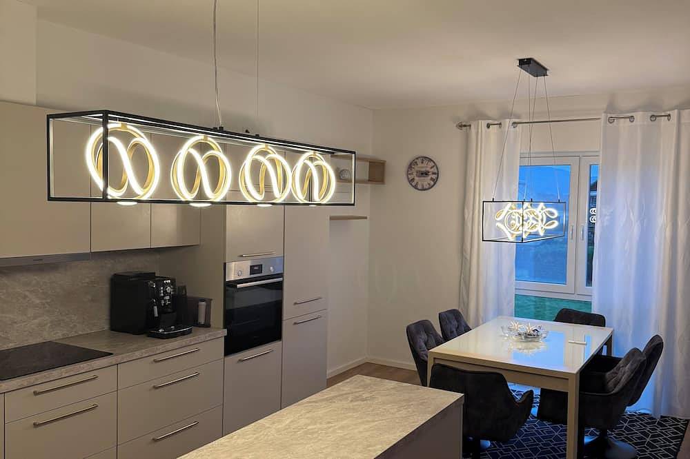 Ganze Wohnung, Exklusive Luxus-Ferienwohnung – modern, lichtdurchflutet, premium ausgestattet in Porta Westfalica, Kreis Minden-Lübbecke