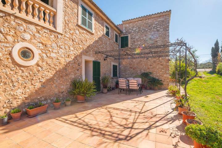 Ses Roques - Villa mit privatem Schwimmbad und kostenlosem Wifi in Santa Maria del Cami in Santa Maria del Cami, Mallorca Inselmitte