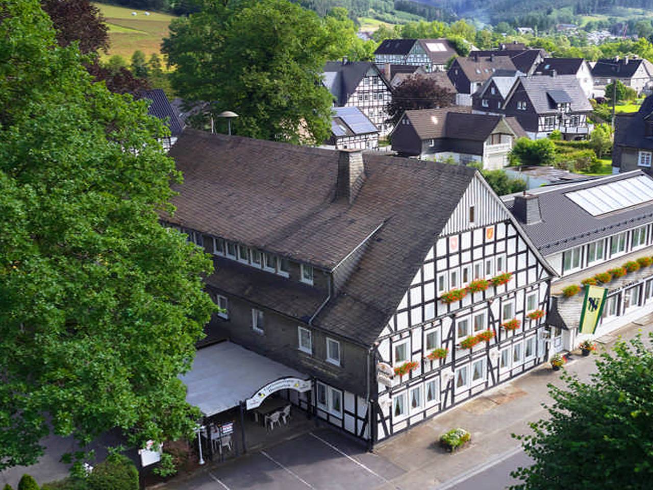 Hotel Haus Rameil - Doppelzimmer Typ A mit Dusche/Wc in Lennestadt, Sauerland