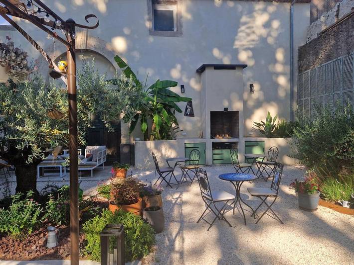 Chambre d’hôte pour 2 personnes, avec Terrasse et Jardin à Saint-Thibéry
