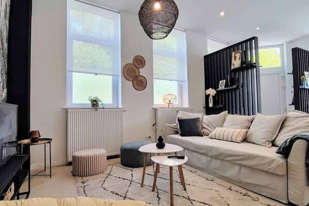 Appartement entier, Canopée du Nord - Grand séjour, Wifi, Babyfoot in Roubaix, Région de Lille