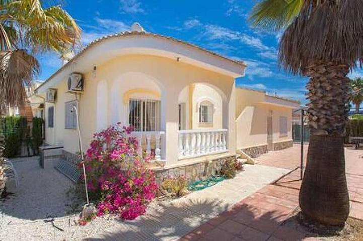 Ferienhaus für 6 Personen, mit Pool, mit Haustier - 1