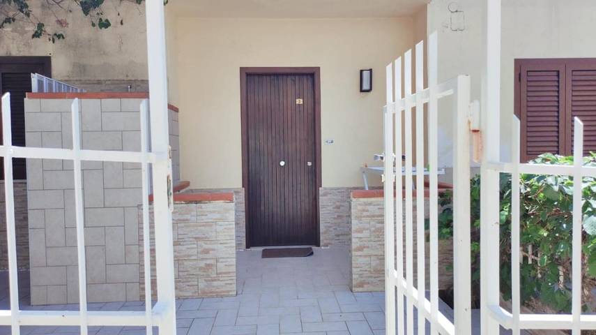 Location de vacances pour 5 personnes, avec jardin, adapté aux familles à Scalea - 2