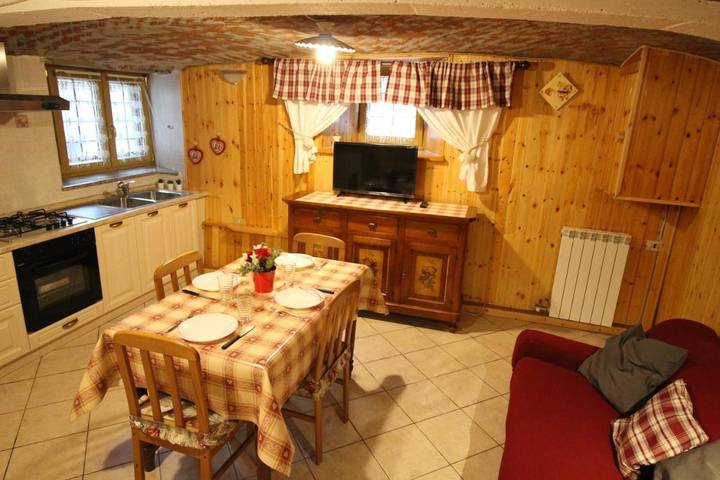 Gîte pour 4 personnes, animaux acceptés dans Brusson - 2