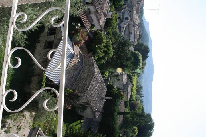 Hôtel pour 3 personnes, avec terrasse, animaux acceptés à La Bégude-de-Mazenc - 2
