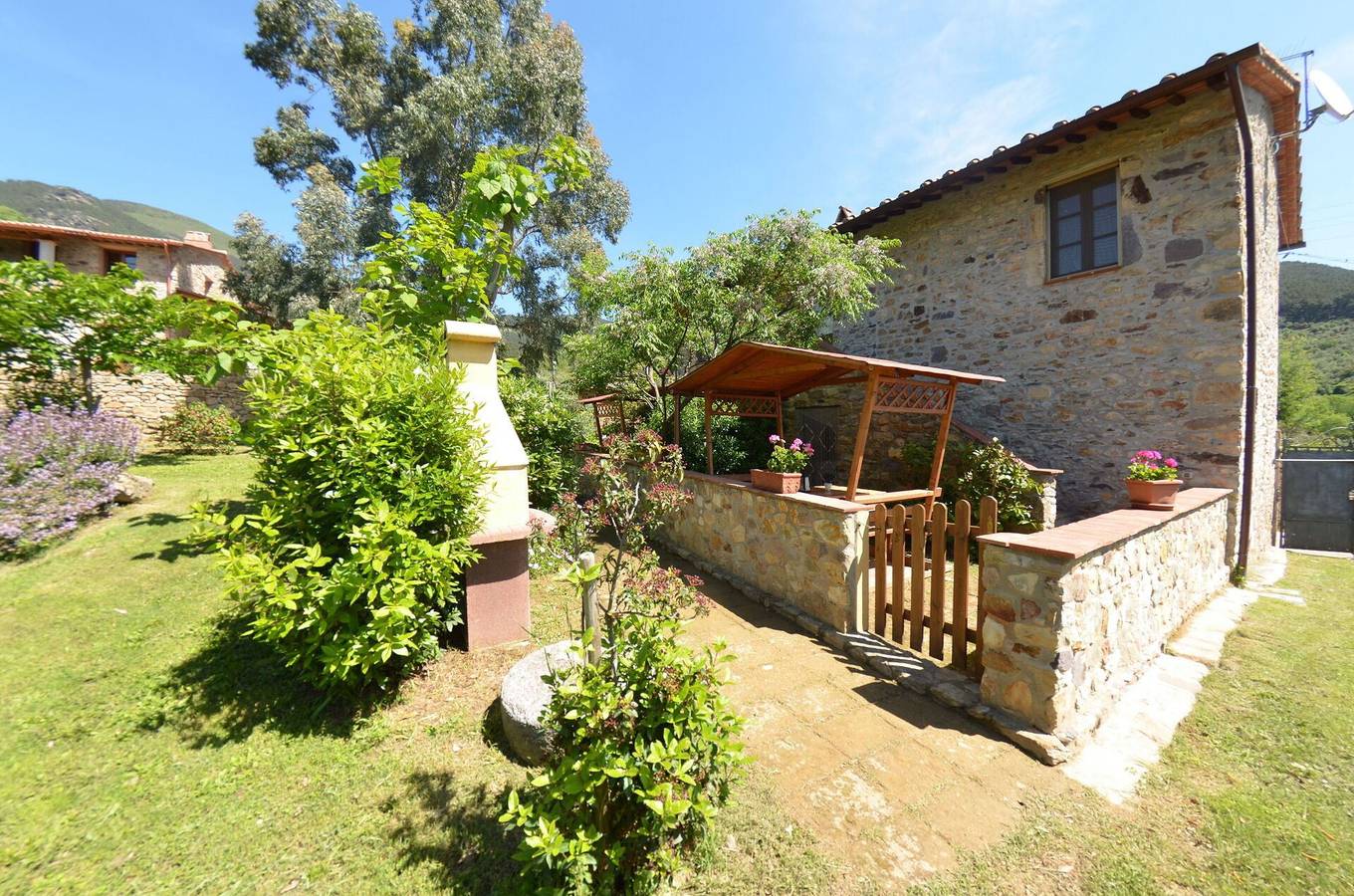 Podere Di Mero - Podere Di Mero Rosmarino in Buti, Pisa Provinz