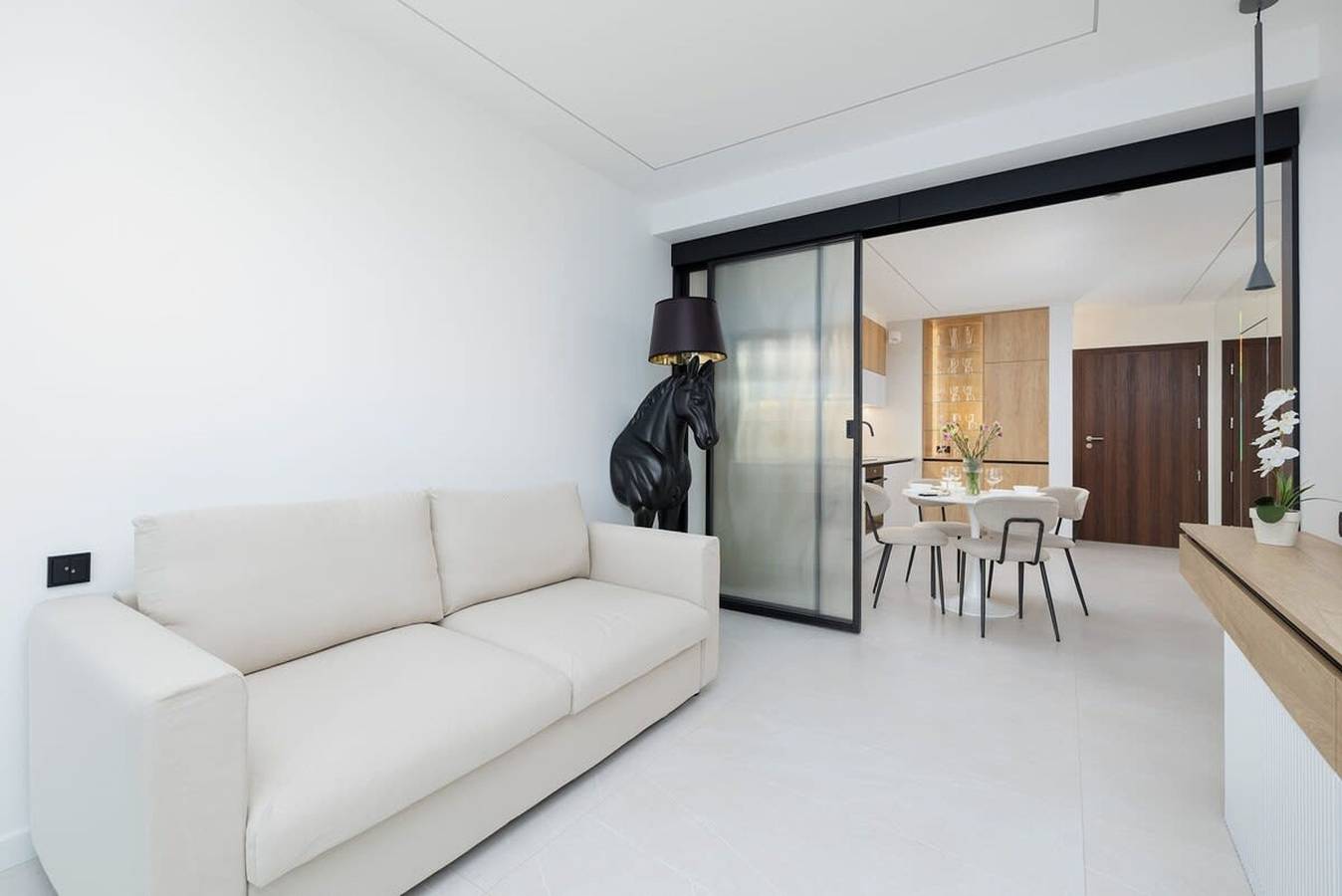 Entire apartment, Chrobrego 45 Near the beach Apartment Parking in Ustronie Morskie (City), Ustronie Morskie