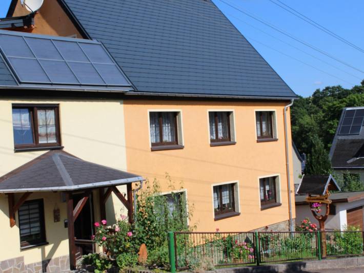 Ferienwohnung für 3 Personen, mit Terrasse in Raschau-Markersbach