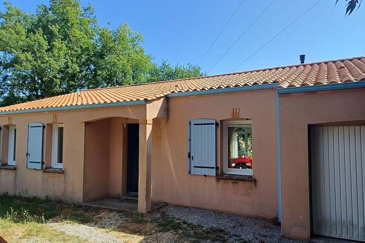 Gîte pour 2 personnes, animaux acceptés à La Boissière-des-Landes