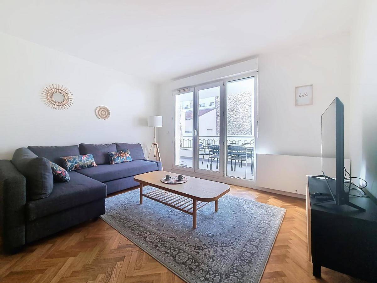 Appartement entier, Three-Bedroom Apartment in Le Kremlin-Bicêtre, Val-de-Marne
