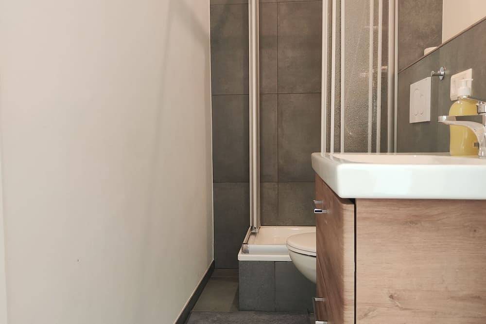 Ganze Wohnung, Apartment mit Küche, Badezimmer und 2 Schlafzimmer in Leimen, Rheinebene