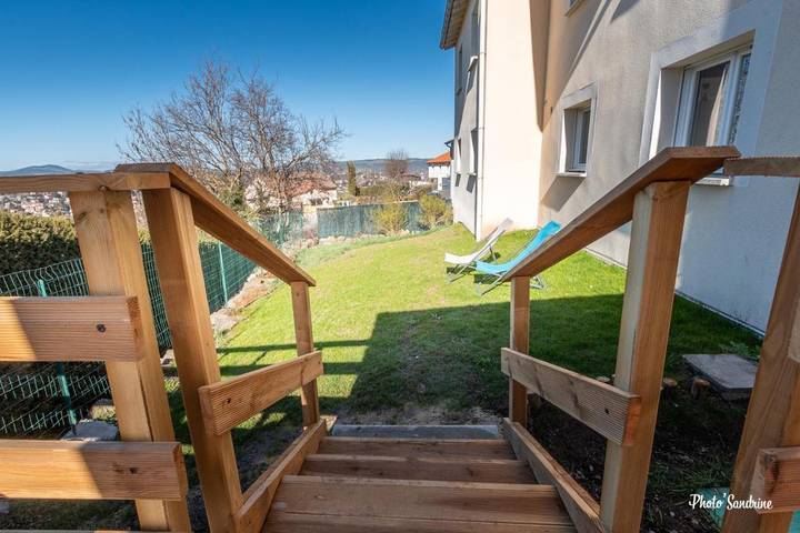 Gîte pour 4 personnes, avec jardin et jacuzzi à Vals-près-le-Puy - 3