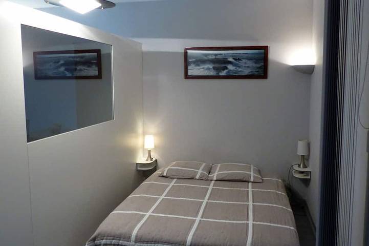 Appartement entier, Grand Studio  vue mer ,47M2   déco soignée, 3 étoiles in Dinard, Région de Saint-Malo