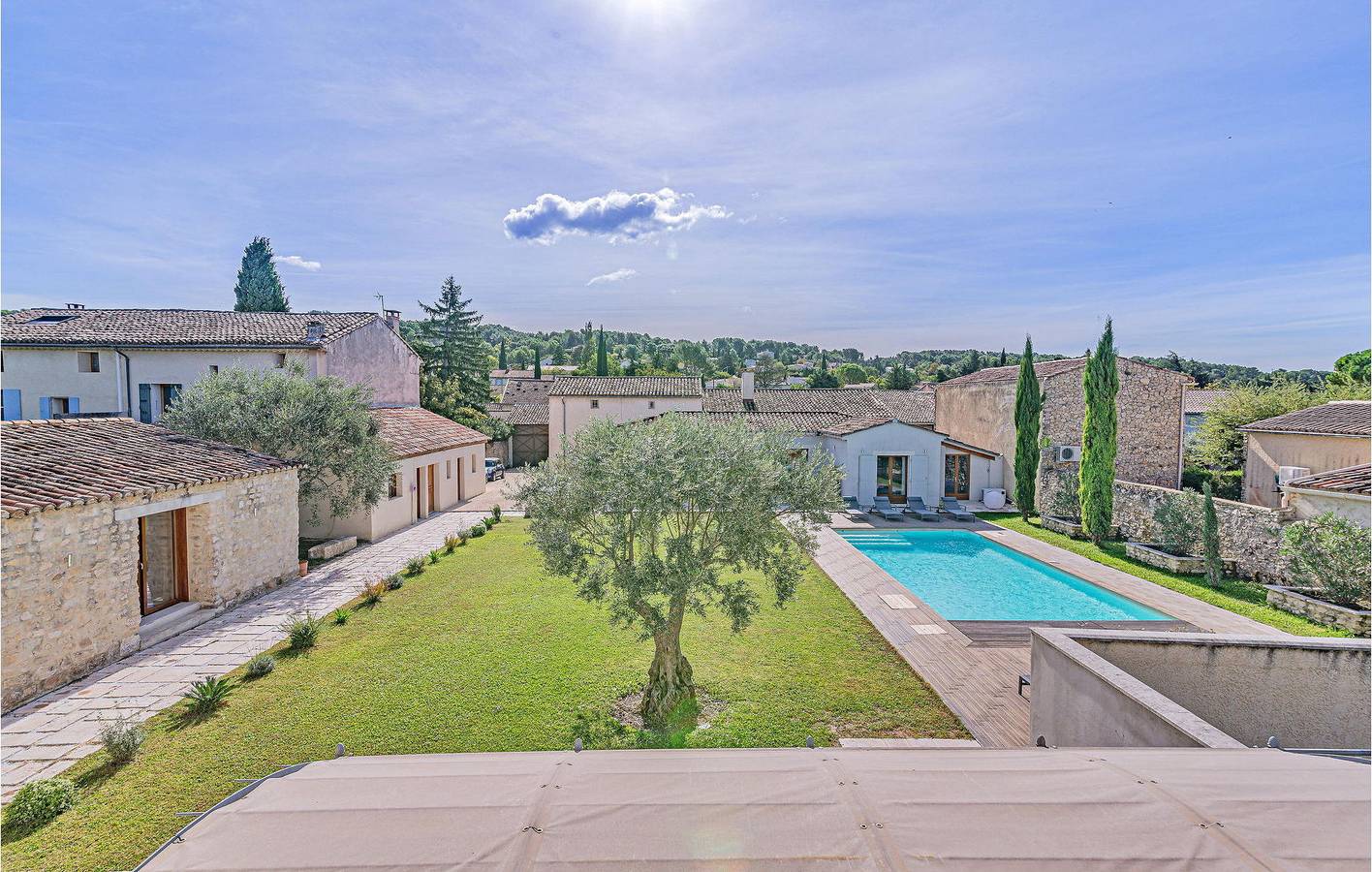 Apartamento Pernes-les-Fontaines: Piscina, Aparcamiento, DVD, AC in Pernes-les-Fontaines, Vaucluse